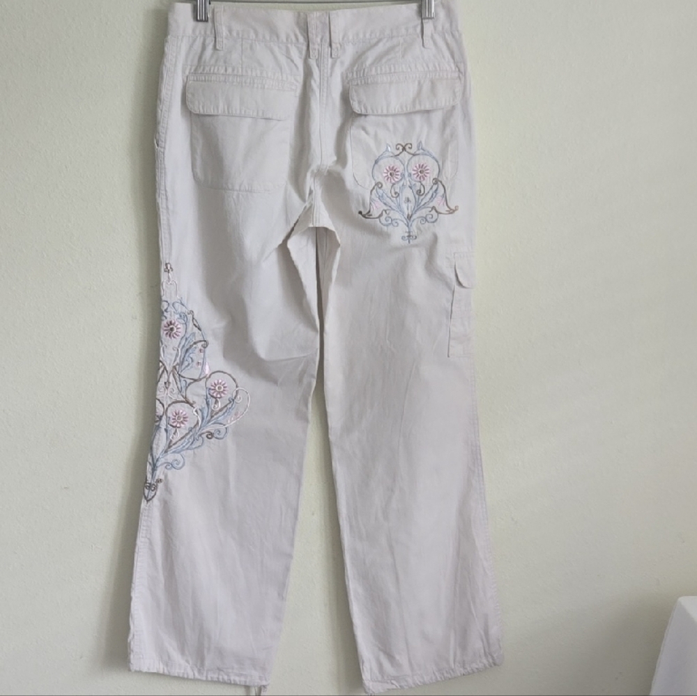 Y2K Daisy Fuentes Embroidered Cargo Pants Size 4 Beige Boho Mid Rise - Picture 4 of 12